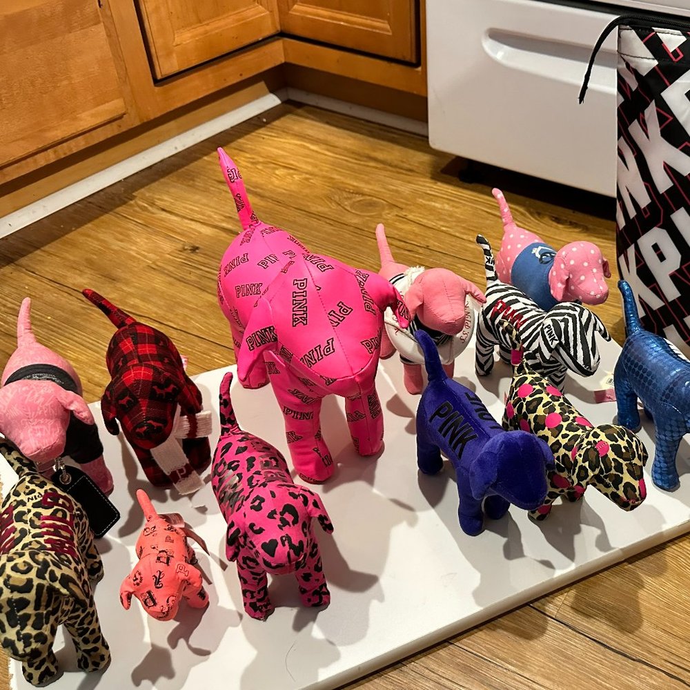 "Pink" V.S. dog mascot dolls with "Pink" insulated tote bag